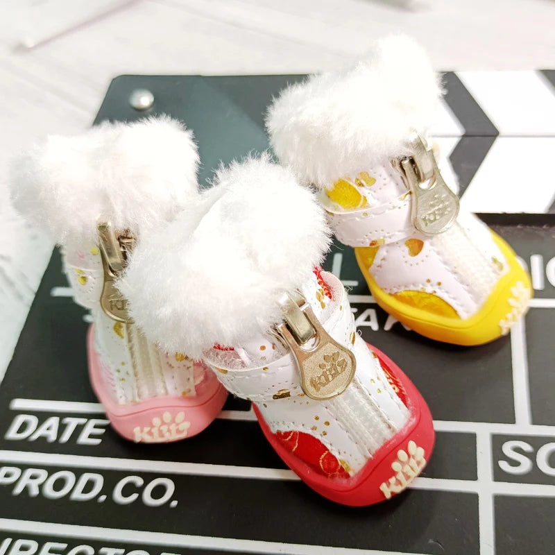 The AeroStep™ Pet Snow Boots for Dogs & Cats (4-Pack)