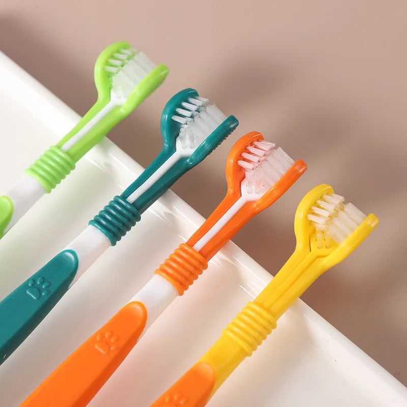 The AeroClean™ Pro 3-Sided Pet Toothbrush